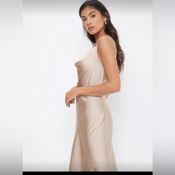 Dress XS - Picture 3 of 8